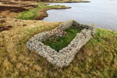 19th-C-ruined-crofthouse-with-crannog-in-the-background